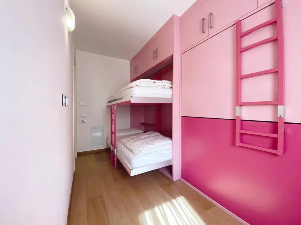White Bear Apartment Temu