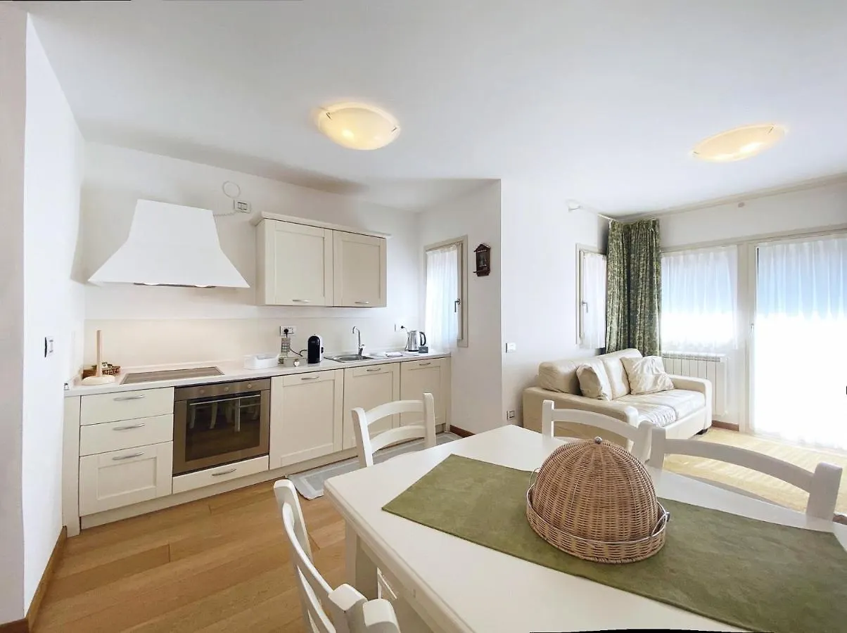 White Bear Apartment Temu