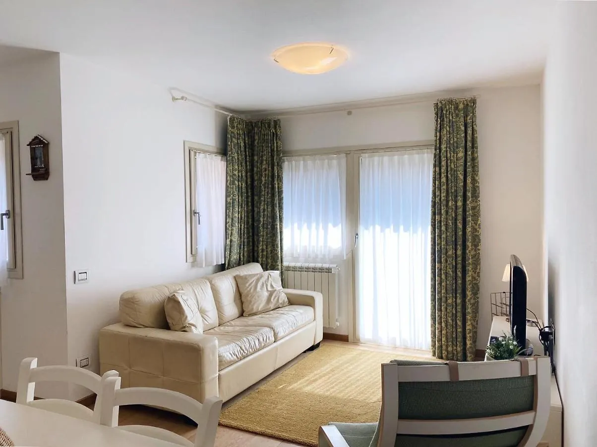 White Bear Apartment Temu