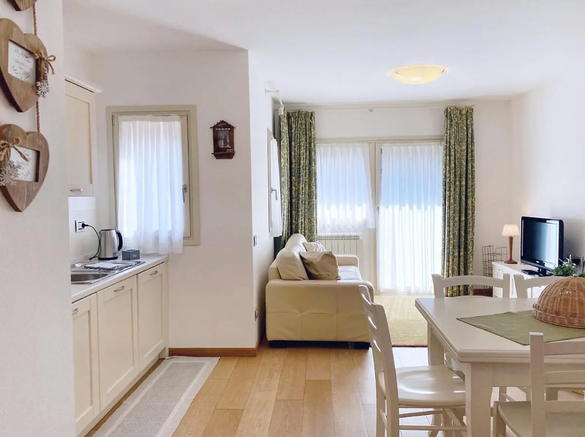 White Bear Apartment Temu
